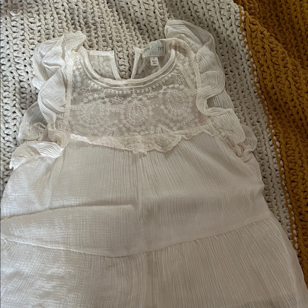 Elegant White Lace Blouse